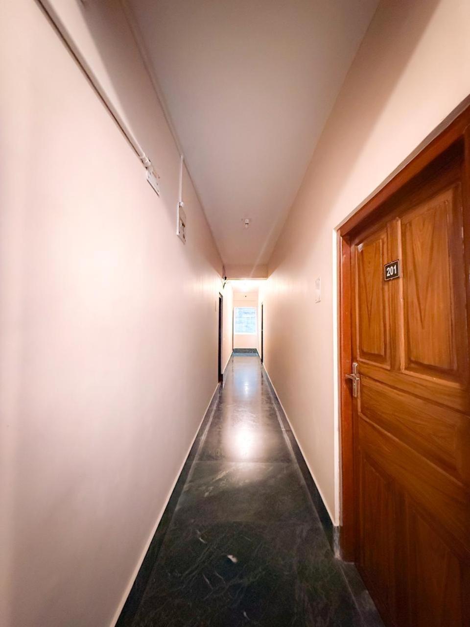 Hotel Shambhala Гангток Екстериор снимка
