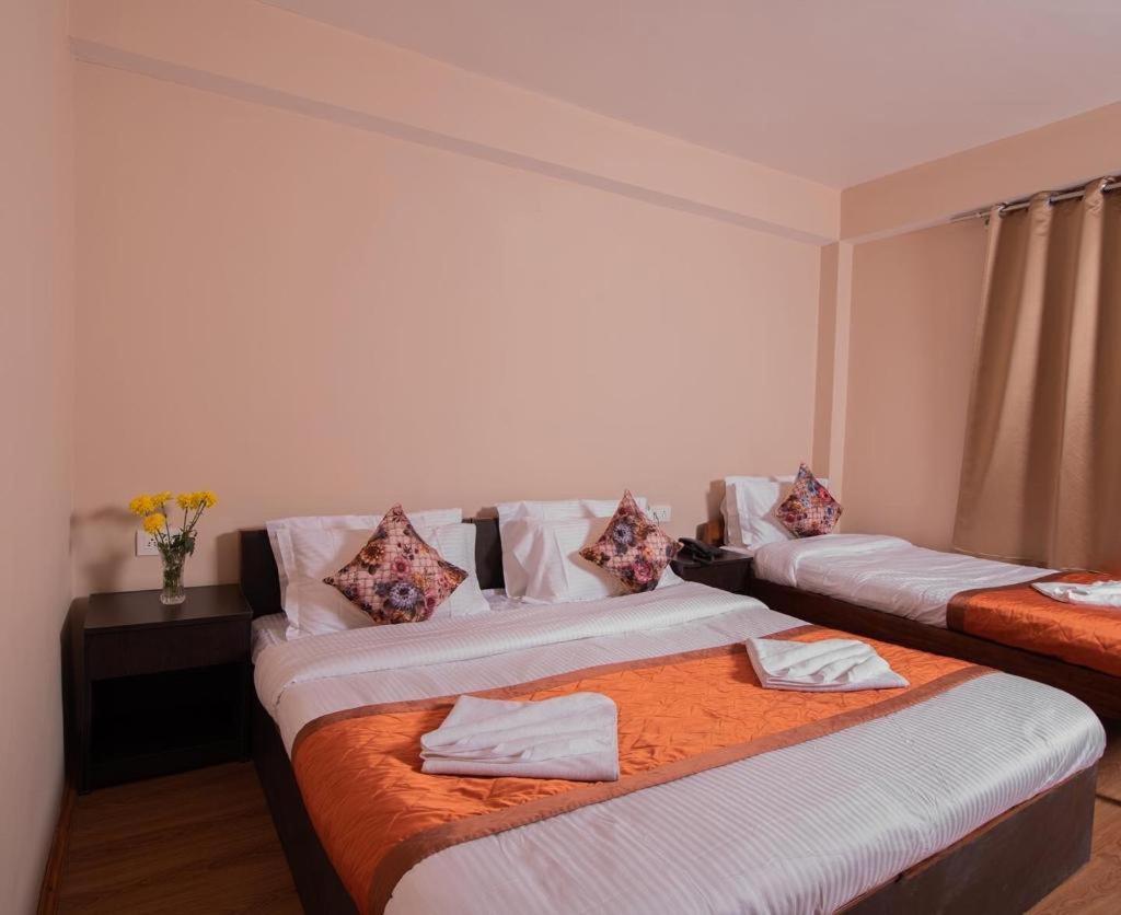 Hotel Shambhala Гангток Екстериор снимка